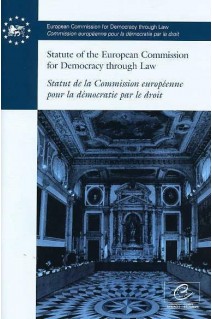 Statut de la Commission européenne pour la démocratie par le droit